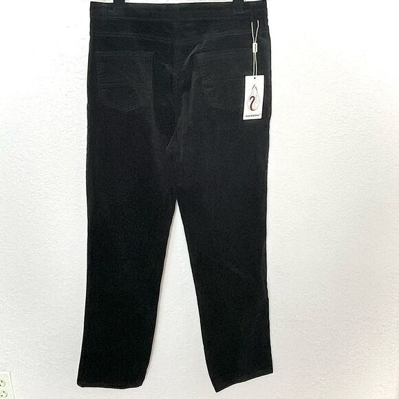 Duberess Women’s Black Corduroy Straight Leg Jeans 30" x 28" New! - Picture 2 of 10